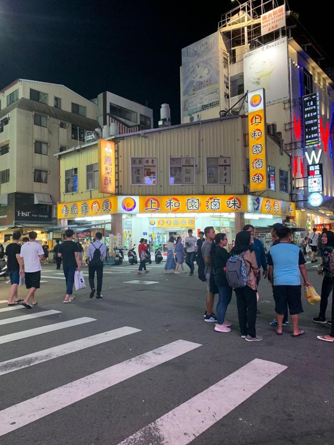 星霖之家 Apartment Taichung Exterior foto